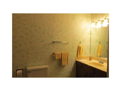 1608 W Downing Dr, Muncie, IN 47303 - photo 3