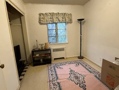 61-51 Springfield Blvd, Oakland Gardens, NY 11364 - photo 6