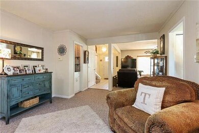 6913 Caenen Ave, Shawnee, KS 66216 - photo 7