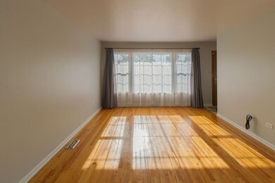 18037 Ravisloe Terrace, Country Club Hills, IL 60478 - photo 2