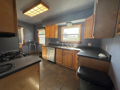 3232 Condit St, Highland, IN 46322 - photo 4