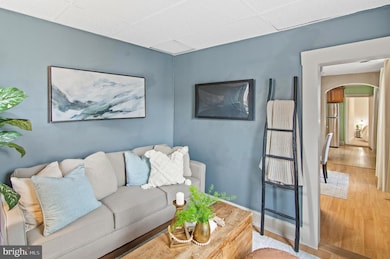 2302 Duker Ct, Baltimore, MD 21224 - photo 5