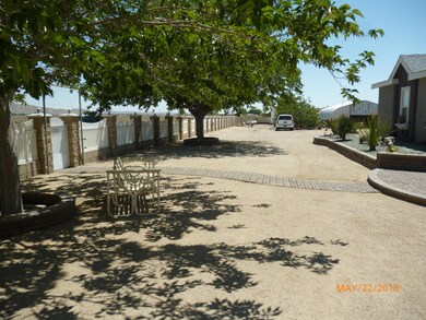 2358 50th St W, Rosamond, CA 93560 - photo 5