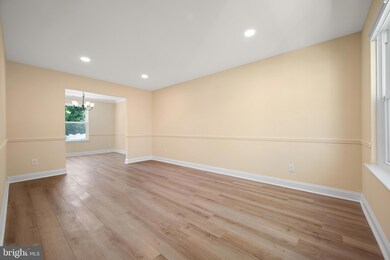 114 Burgundy Ct, Wenonah, NJ 08090 - photo 4