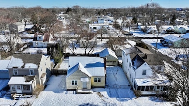 3308 Blackstone Dr, Toledo, OH 43608 - photo 2