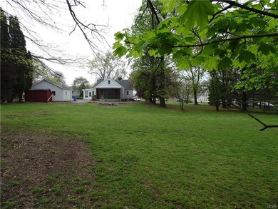 303 Spruce St, Walnutport, PA 18088 - photo 6