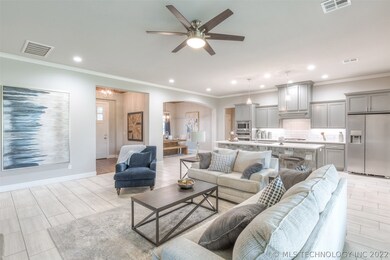 9025 N 65th Place E, Owasso, OK 74055 - photo 7