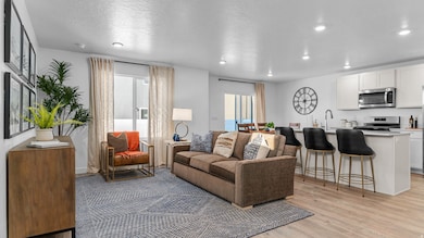 677 N 1850 E unit 1195, Salem, UT 84653 - photo 3