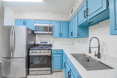 5907 Copperwood Ln unit 1138, Dallas, TX 75248 - photo 6