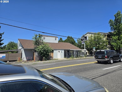 5842 E Burnside St, Portland, OR 97215 - photo 3