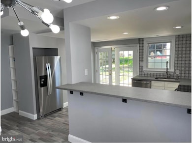 425 Main St, Royersford, PA 19468 - photo 3