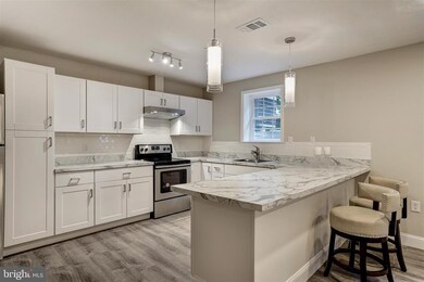 1205 S Huntress Ct, McLean, VA 22102 - photo 4