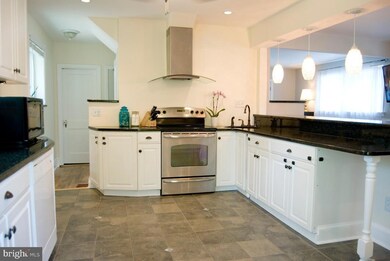 406 Private Rd, Woodlyn, PA 19094 - photo 7