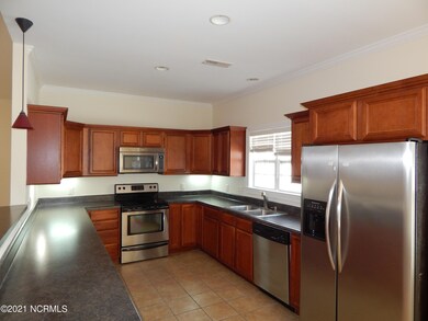 912 Dearborn Ct, Winterville, NC 28590 - photo 7