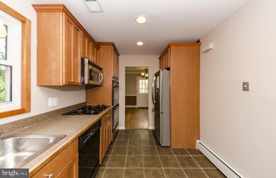 6709 Moly Dr, Falls Church, VA 22046 - photo 6