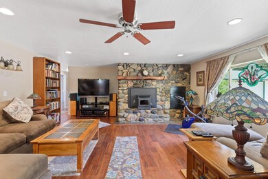 9266 Lower River Rd, Grants Pass, OR 97526 - photo 7