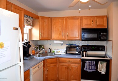 54 David Ct, Middletown, NJ 07748 - photo 3