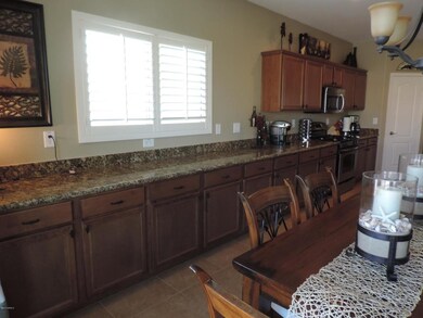 LOADS OF GRANITE COUNTER TOPS!