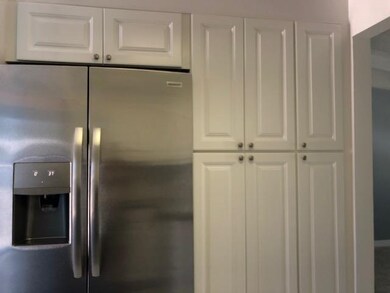 New Kitchen Cabinets