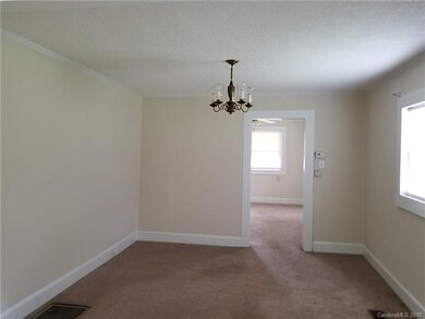 135 Vinson Rd, Statesville, NC 28677 - photo 6