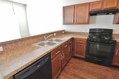 10919 Myrtle Oak St, Houston, TX 77016 - photo 3