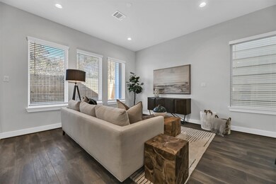 5738 White Magnolia St, Houston, TX 77091 - photo 6