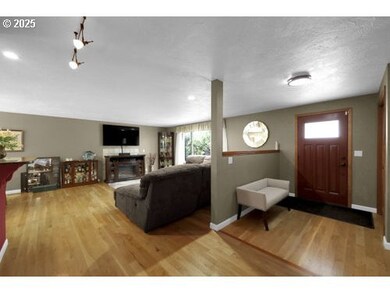 1755 Kings St N, Eugene, OR 97401 - photo 5