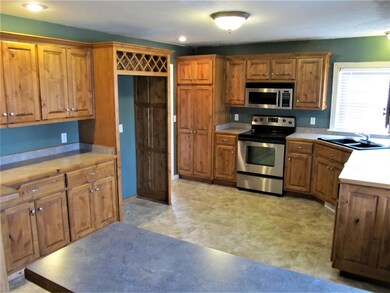 1402 W Mound St, Carthage, MO 64836 - photo 4