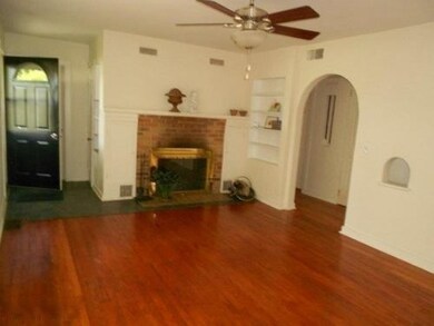 5586 Parkview - 20