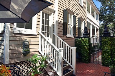 courtyard 3