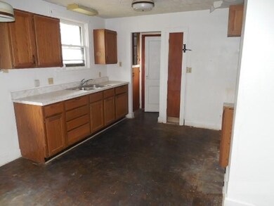 92 S 11th Ave, Beech Grove, IN 46107 - photo 7