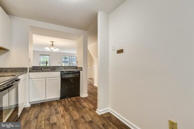 20515 Sterncroft Ct, Montgomery Village, MD 20886 - photo 6