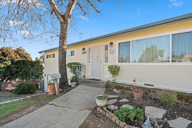 3315 Sunset Dr, Redding, CA 96001 - photo 3