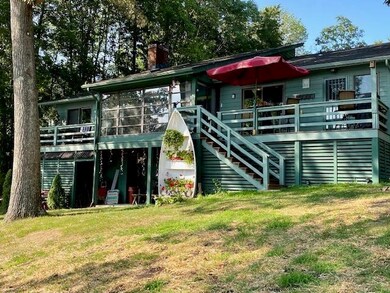 385 N Lakeshore Dr, Louisa, VA 23093 - photo 2