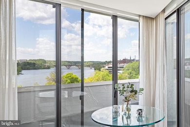 Watergate West Residences unit 802, Washington, DC 20037 - photo 6