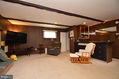 329 E Wall St, Bethlehem, PA 18018 - photo 4