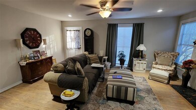 401 Sunset Dr, Cleburne, TX 76033 - photo 5