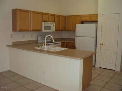 OPEN KITCHEN