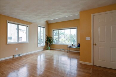 11 High St, Westerly, RI 02891 - photo 4