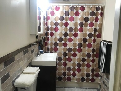 64 Jacqueline Rd unit 2, Waltham, MA 02452 - photo 6