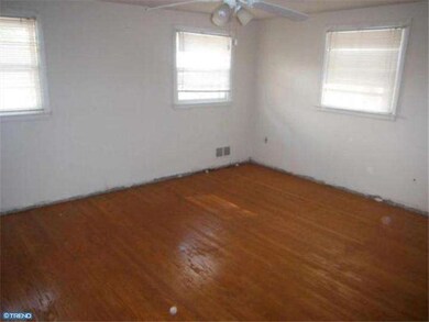 1218 Angora Dr, Lansdowne, PA 19050 - photo 3