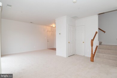 2480 Angeline Dr unit 301, Herndon, VA 20171 - photo 4
