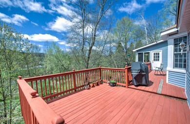 716 Hudson St, Hawley, PA 18428 - photo 3