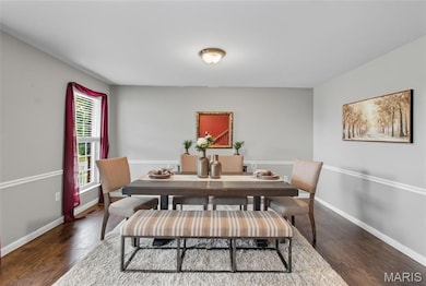 Dining room or office space!