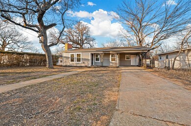 1929 Collier Dr, Denison, TX 75020 - photo 2