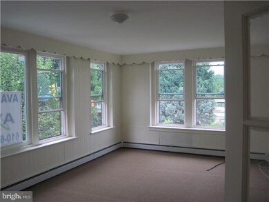 133 N Wayne Ave, Wayne, PA 19087 - photo 2