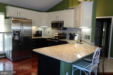 717 Berry Dr, Lusby, MD 20657 - photo 4