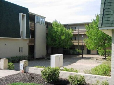 667 Brent Blvd, Columbus, OH 43228 - photo 6