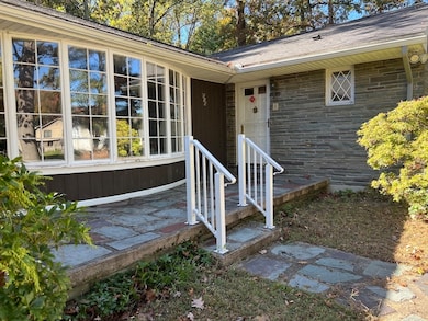 519 Lyon St, Ludlow, MA 01056 - photo 4