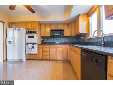 308 Warren Blvd, Broomall, PA 19008 - photo 7